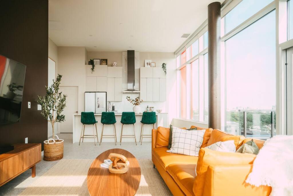 New - Luxury 2Br Penthouse Apt In Central ハリファックス エクステリア 写真