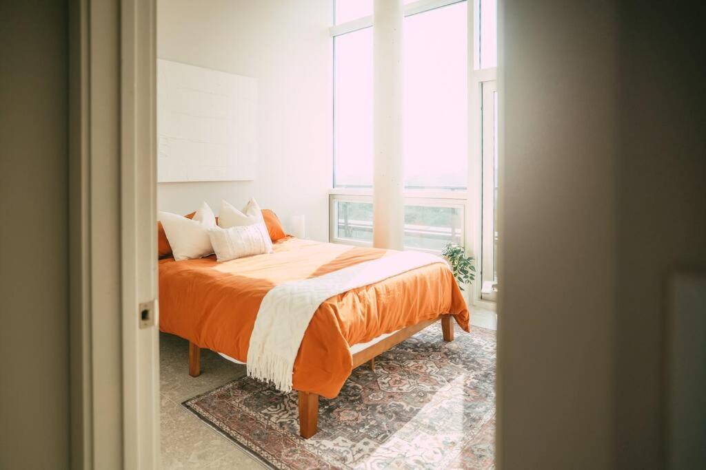 New - Luxury 2Br Penthouse Apt In Central ハリファックス エクステリア 写真