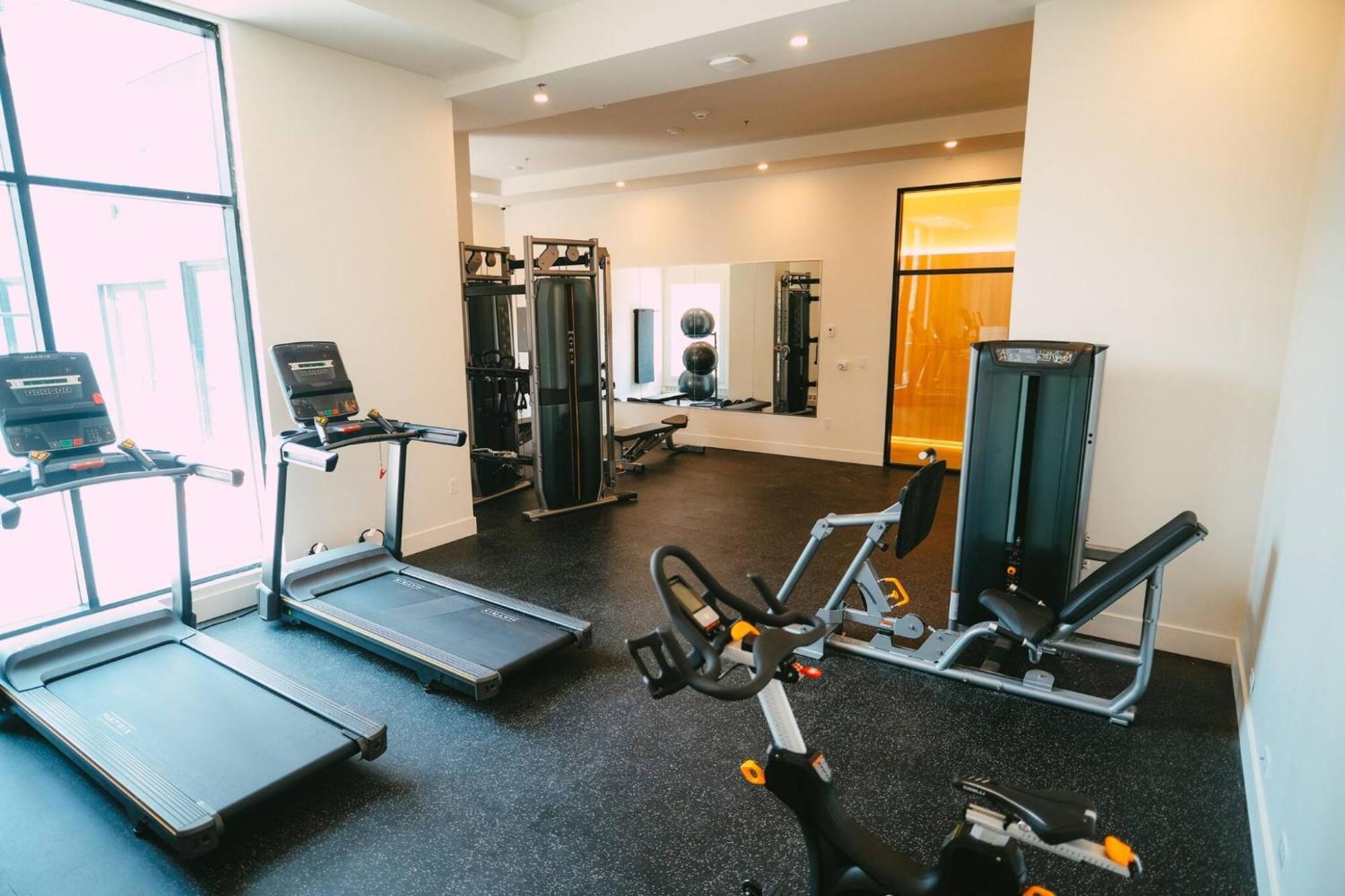New - Luxury 2Br Penthouse Apt In Central ハリファックス エクステリア 写真